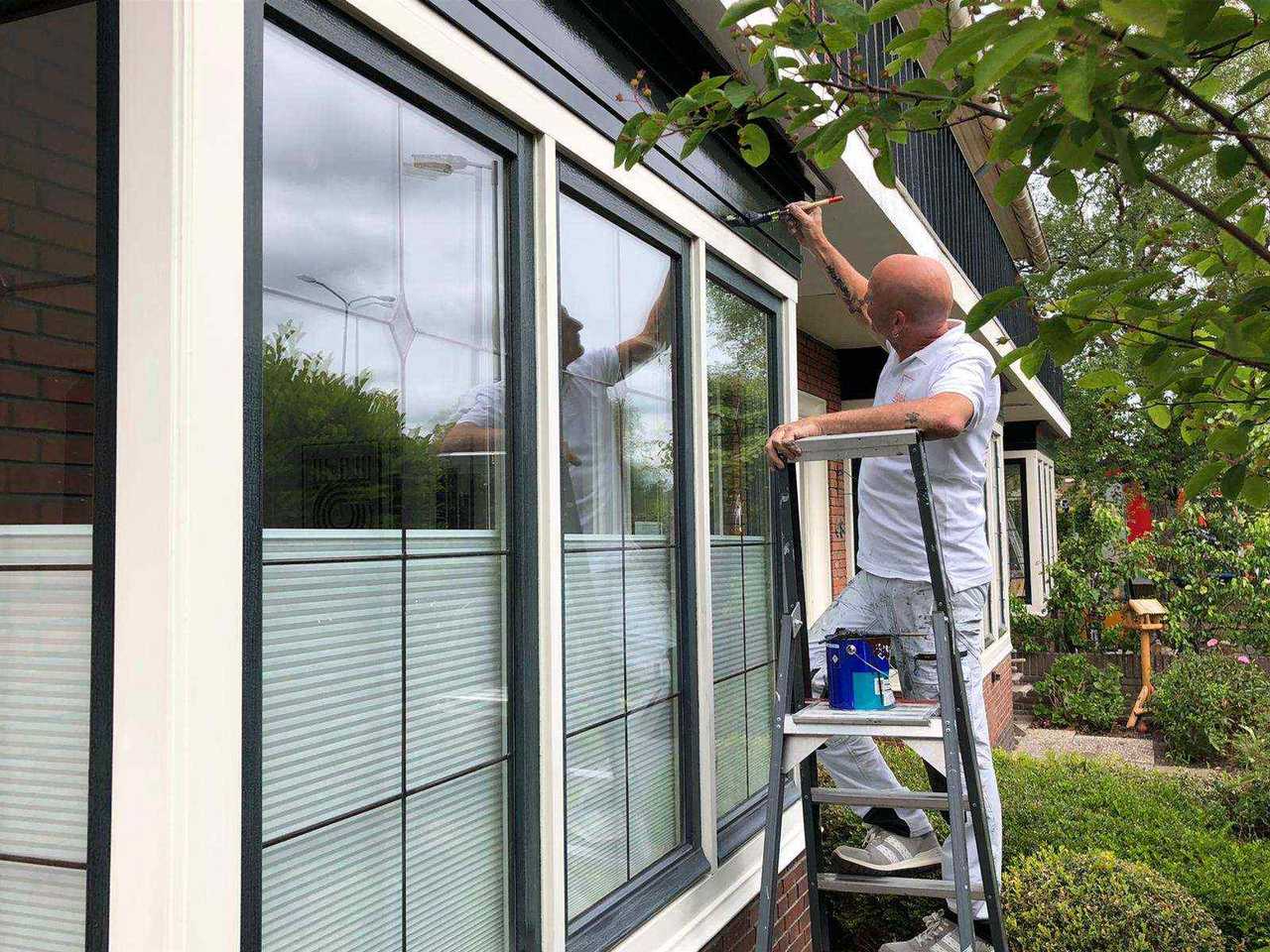 Buitenschilderwerk aan een woning in Heerhugowaard